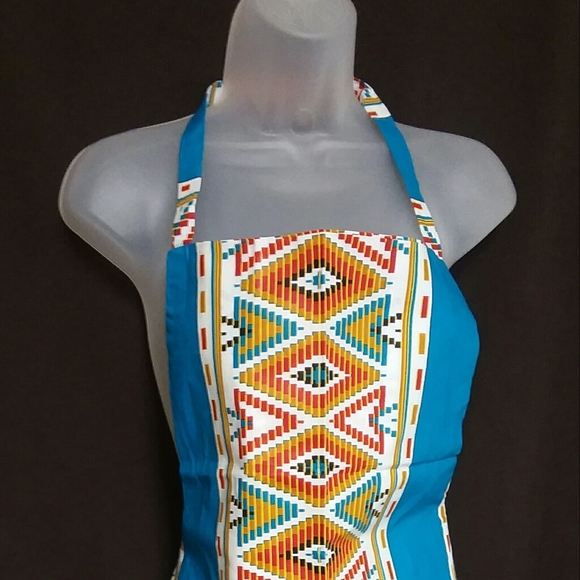 Aprons - Picture 7 of 8